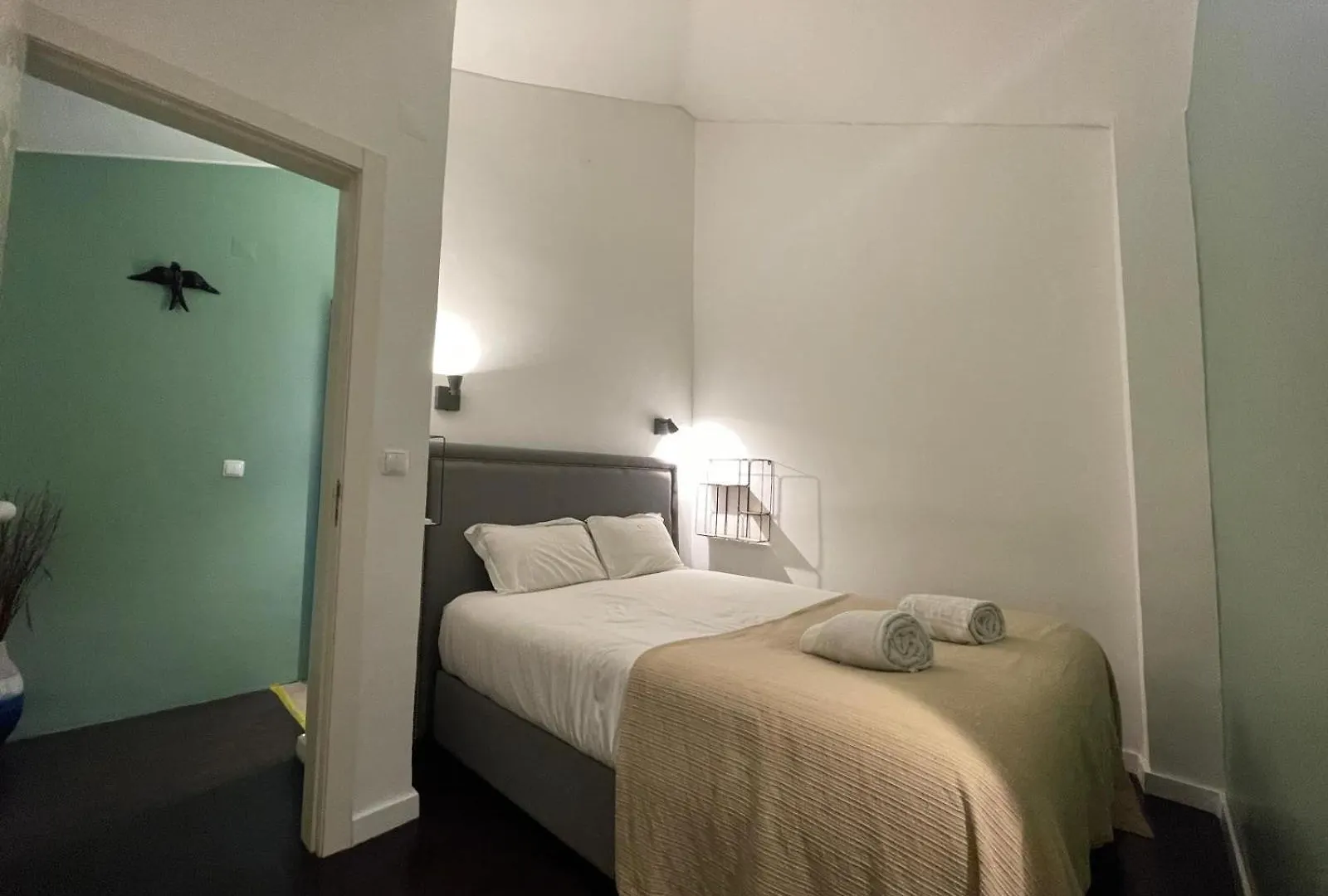 Lisbon Fabulous T2 Apartment With Balcony In Rossio Lisboa