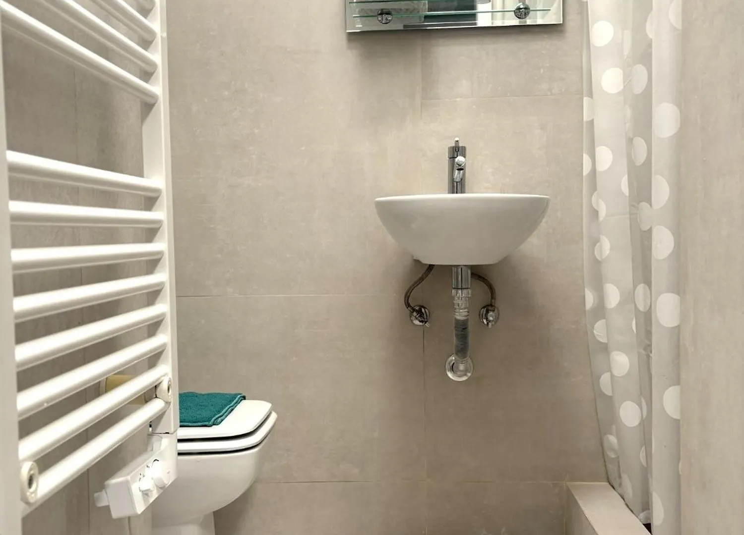 Lisbon Fabulous T2 Apartment With Balcony In Rossio Lisboa