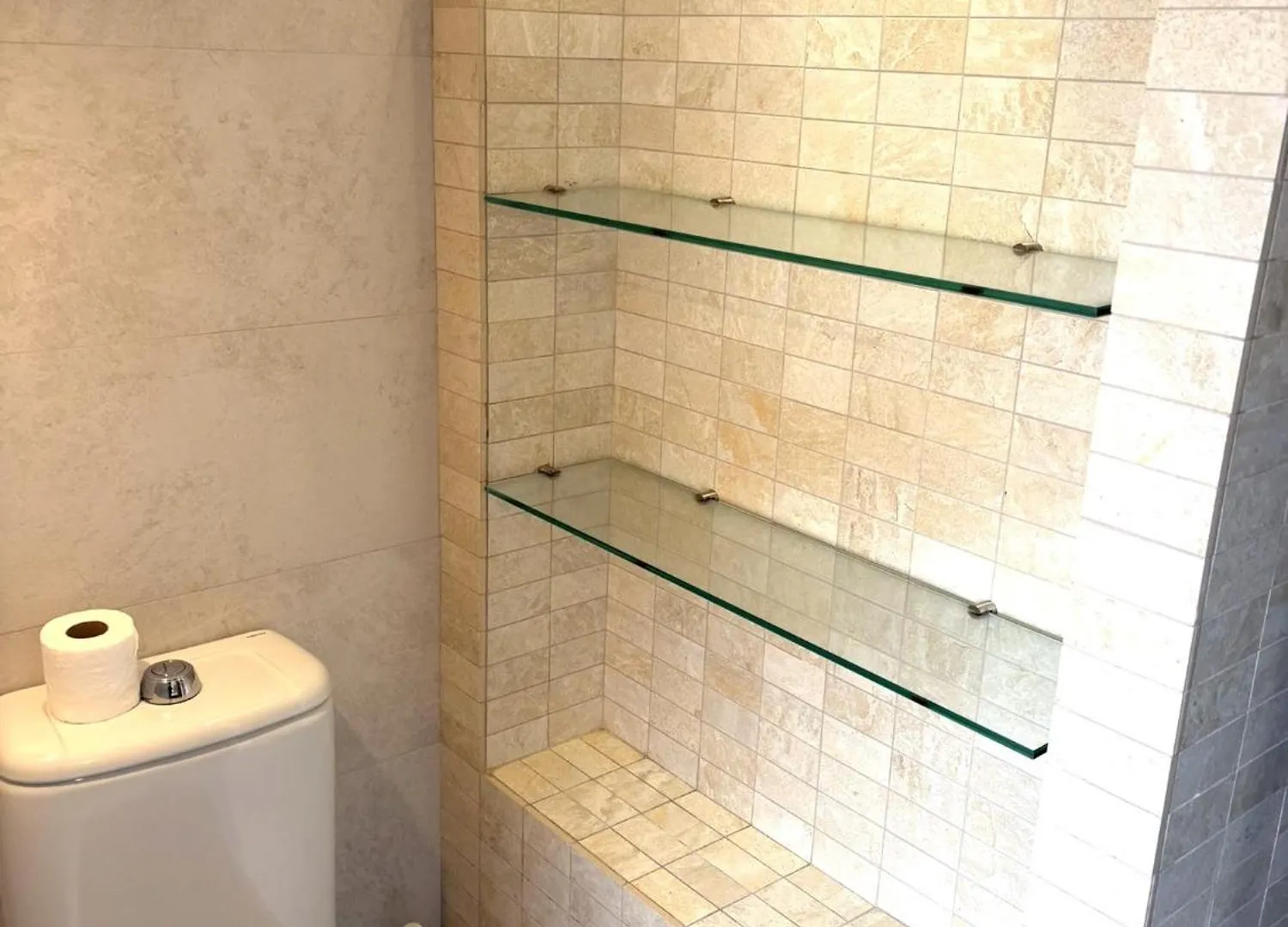 Lisbon Fabulous T2 Apartment With Balcony In Rossio Lisboa